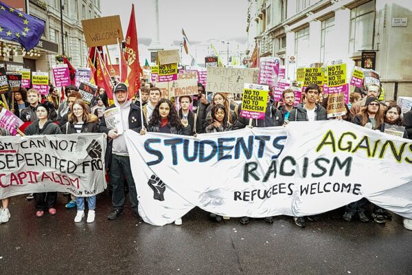 Student:innen protestieren gegen Rassismus und Kapitalismus