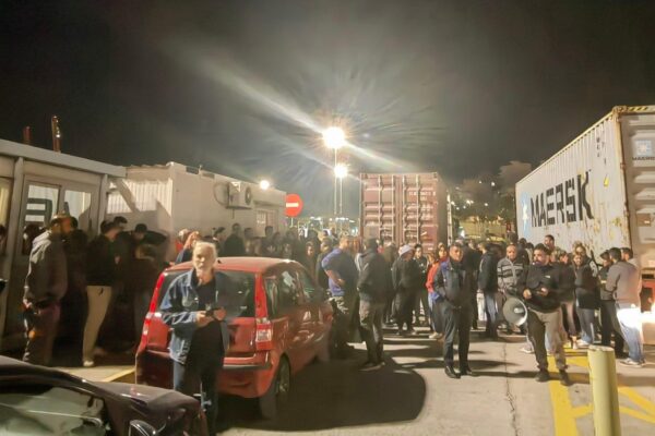 Hafenarbeiter in Griechenland blockieren Waffenlieferung nach Israel