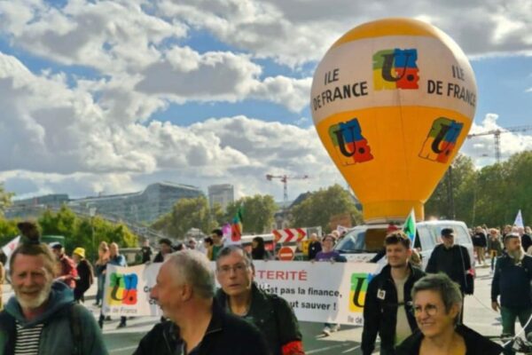 Demonstration gegen Barnier in Frankreich