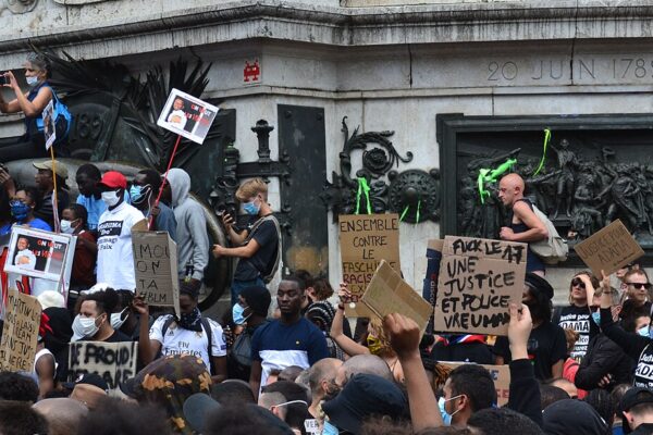 Demonstration gegen Rassismus und Polizeigewalt in Paris