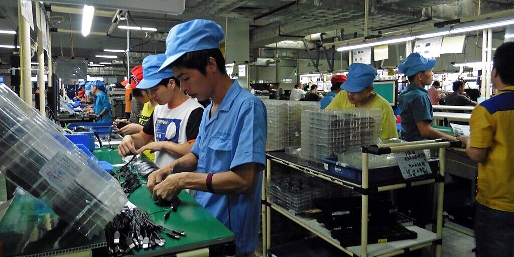 In China haben sich die Arbeitskämpfe wegen unbezahlter Löhne und Stellenabbau verschärft. 