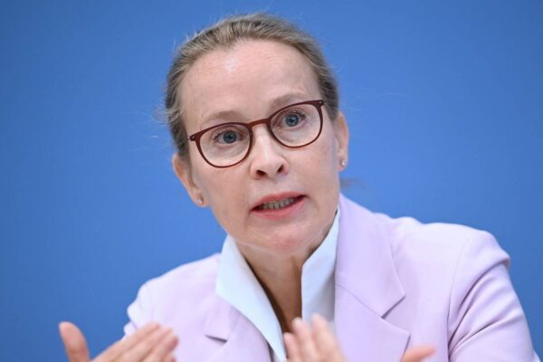Frauke Brosius-Gersdorf stand als Kandidatin zur Wahl einer Verfassungsrichterin fest - die CDU hatte ihre Wahl zugesagt. Dann wurde die Wahl von rechts gestoppt.