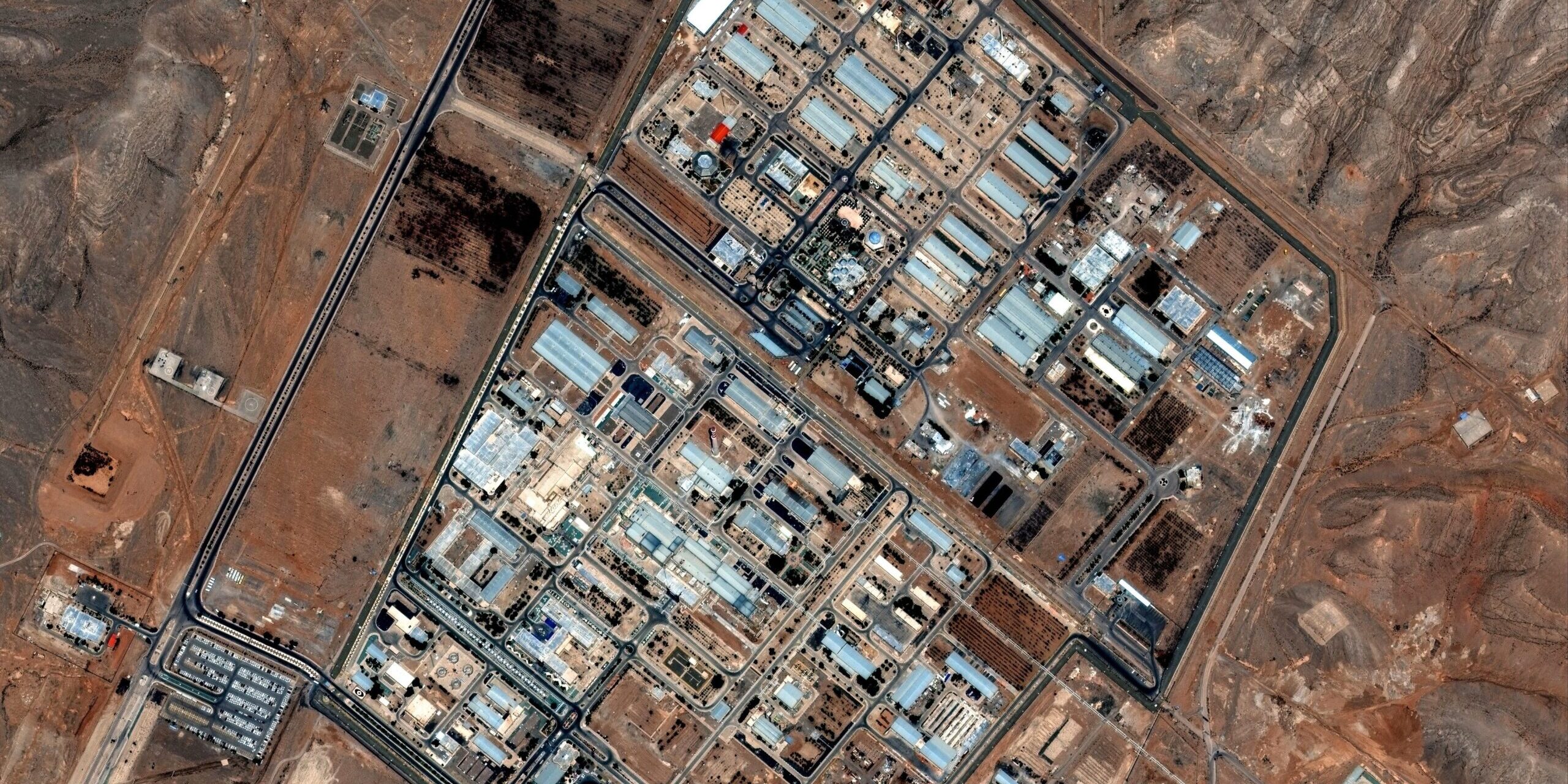 So sieht die »Drecksarbeit« konkret aus: Die Atomanlage in Isfahan wurden erst von Israel und dann von den USA bombardiert.