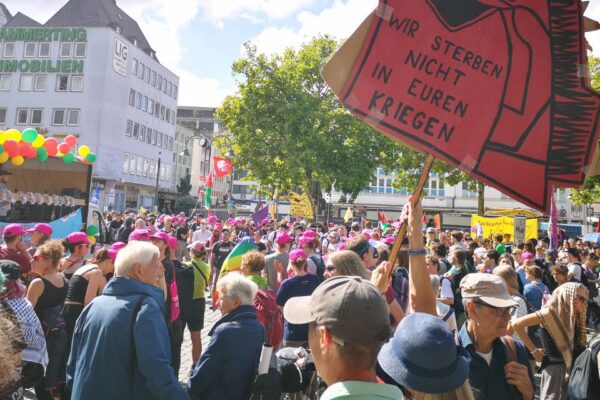 Demo von »Rheinmetall entwaffnen«