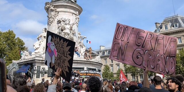 Blockaden und Demos gegen Präsident Macron in Frankreich