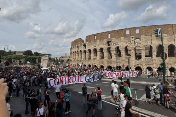 Mehr als 15.000 demonstrieren in Rom für Palästina (Bild: Socialist Worker)