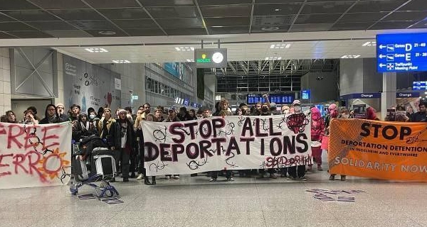 Protest gegen Abschiebung von Yerro Gaye in Frankfurt am Main