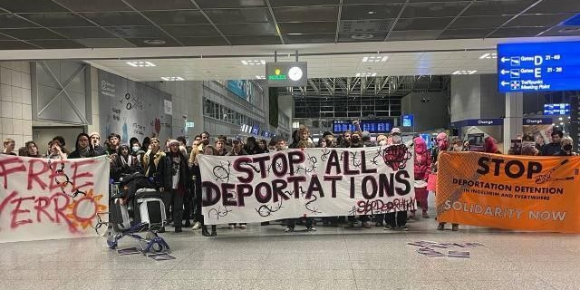Protest gegen Abschiebung von Yerro Gaye in Frankfurt am Main