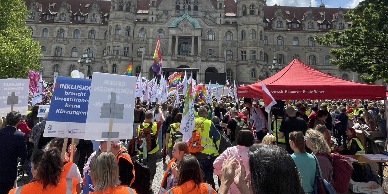 Proteste am 10. Juni 2026 in Hannover gegen die Gesundheitsreform.